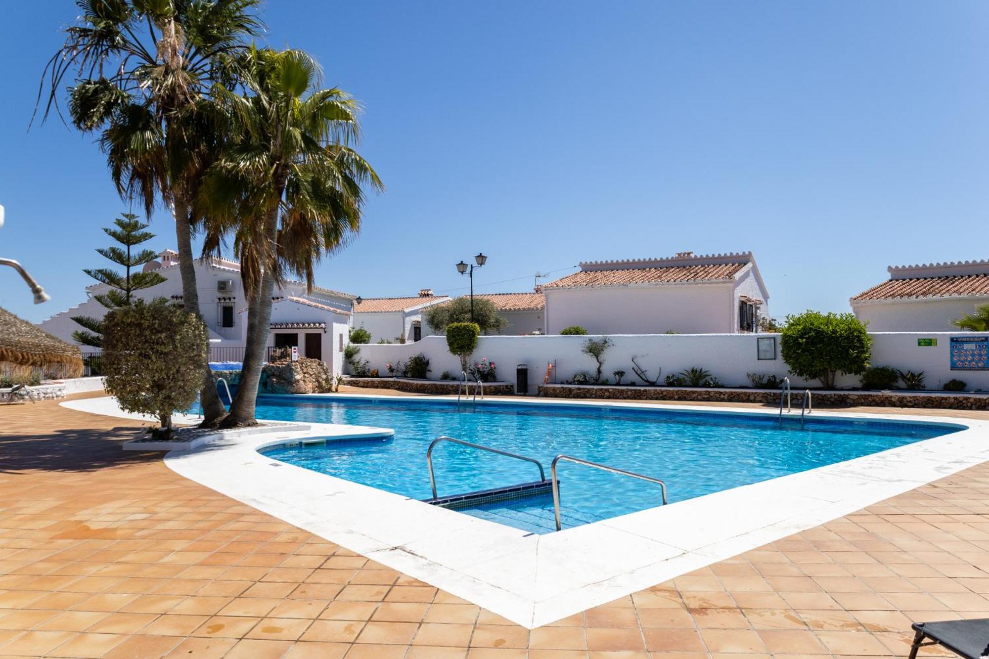 Capistrano Village, 1 Bedroom + Free Wi-Fi نيرخا المظهر الخارجي الصورة